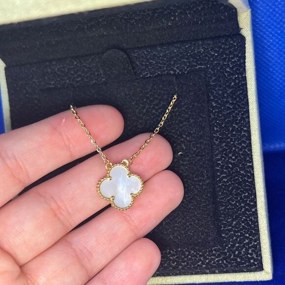 Gold and White Clover Pendant Necklace - Picture 5 of 10